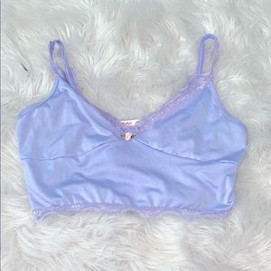 Purple lace trim cropped cami